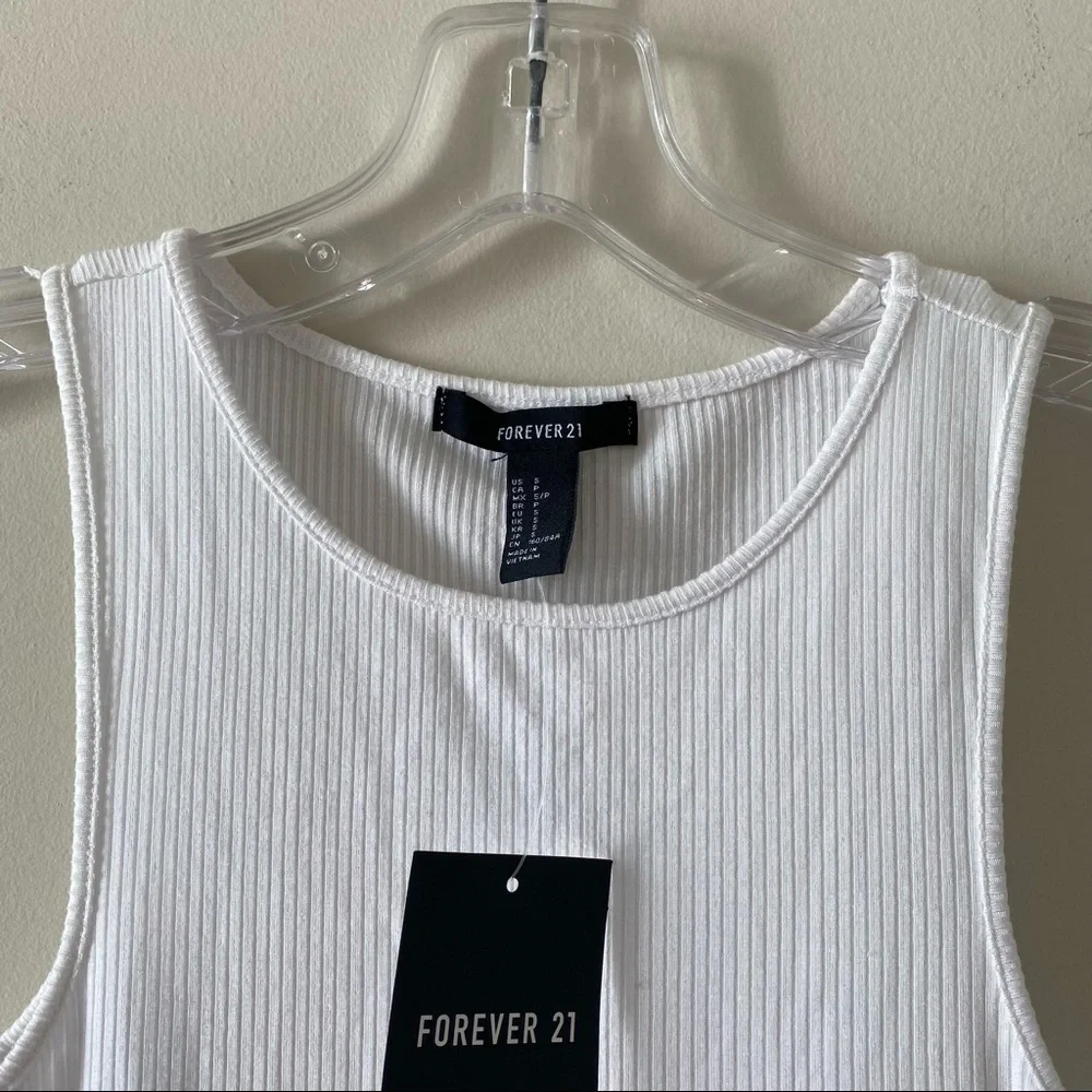 White Ribbed Cropped Tank Top | Ruffles | Forever 21 | Small | NWT - Picture 3 of 7